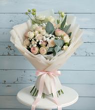 Букет цветов из:  Розы и Лизиантусы #REPLACE_PRED# Бородках