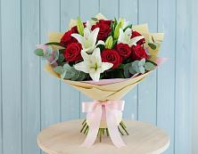 Букет цветов из:  Лилии и Розы в Бородках