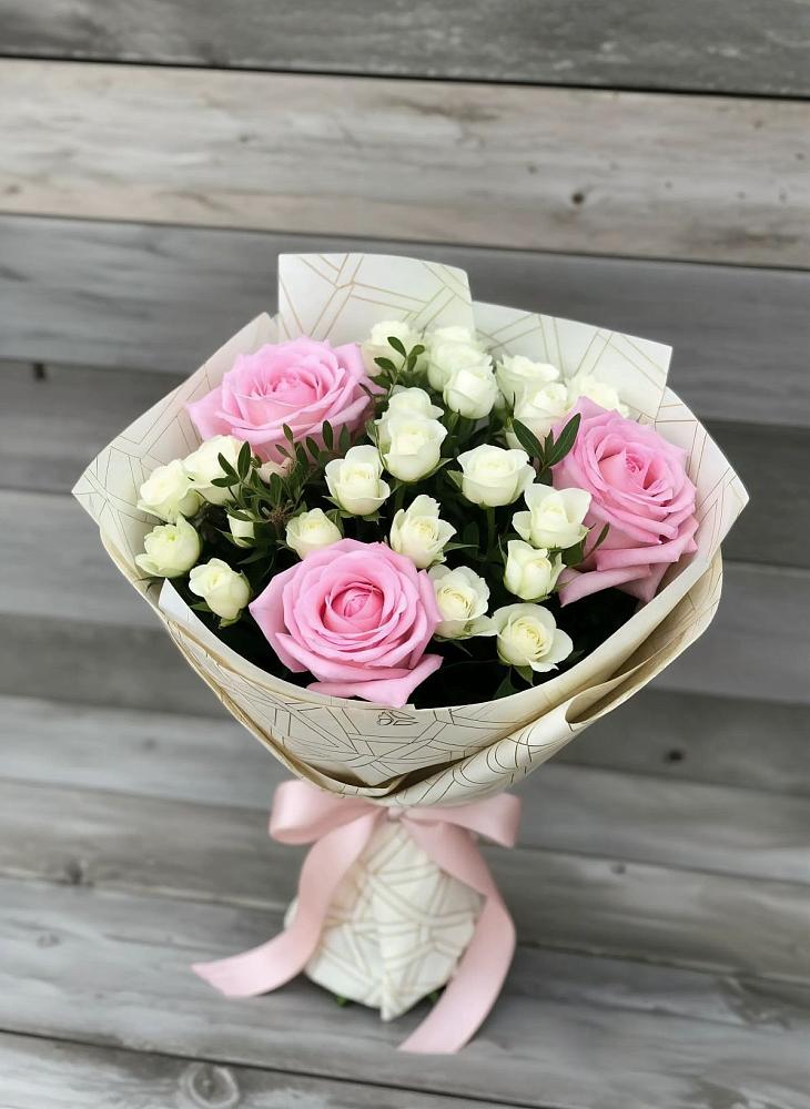 Букет цветов из: Розы в Бородках