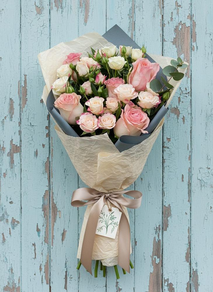 Букет цветов из: Розы в Бородках