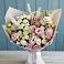 Букет цветов из: Альстромерии и Розы в Бородках