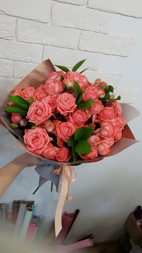 Букет цветов из: Розы в Бородках