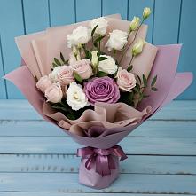 Букет цветов из:  Розы и Лизиантусы в Бородках
