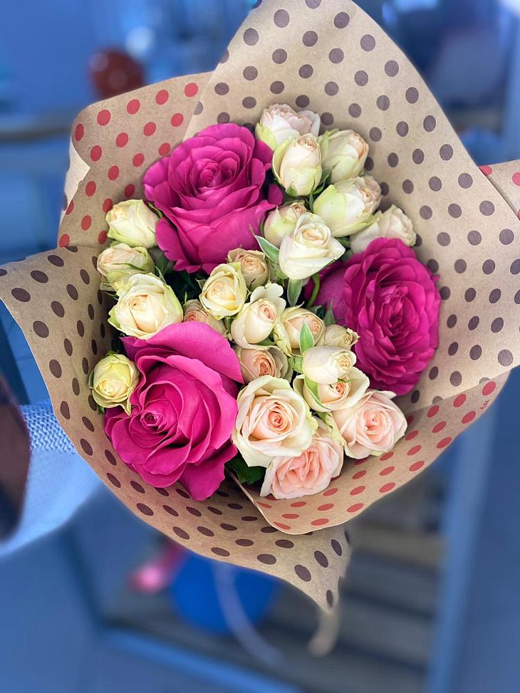 Букет цветов из: Розы в Бородках