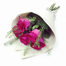 Букет цветов из:  Розы в Бородках
