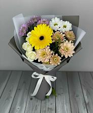 Букет цветов из:  Розы, Герберы и Хризантемы в Бородках