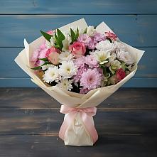 Букет цветов из:  Хризантемы, Альстромерии и Розы в Бородках