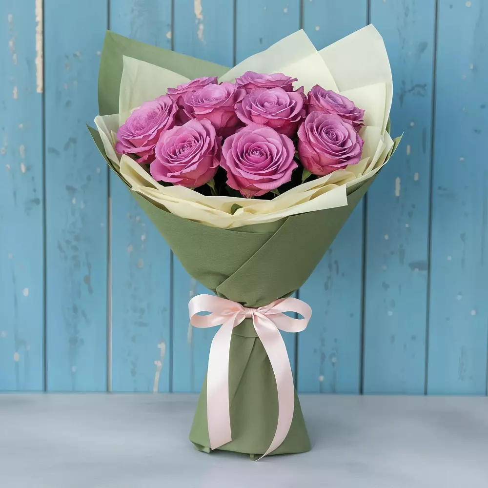 Букет Розы Фёрст Леди в Бородках