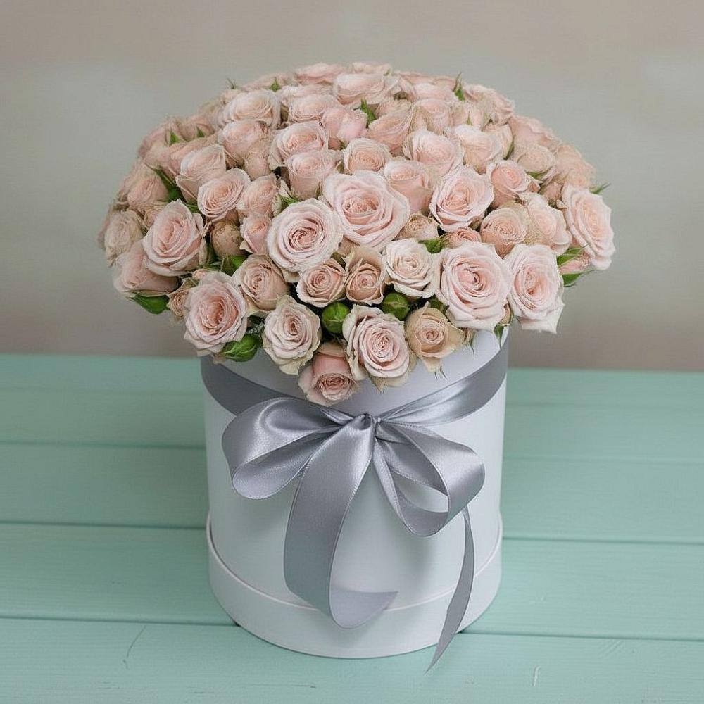 Цветочная композиция из Розы в шляпной коробке в Бородках